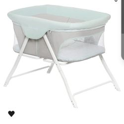 Dream On Me Portable Baby Bassinet - Carry Bag Included