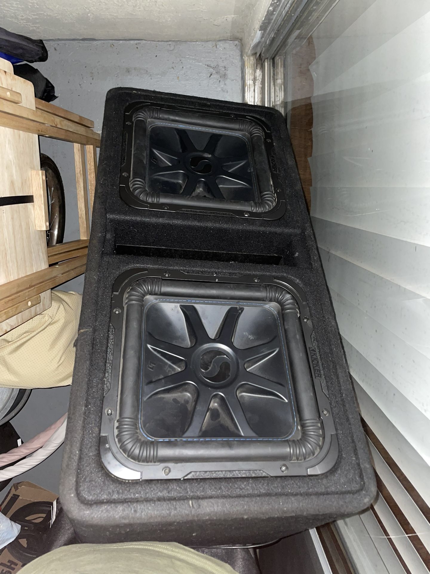 Kickers L7 Subwoofers And Amp 2700 Watts