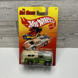 Hot wheels The Hot Green  ‘2011 BackWoods  Bomb Camper • Die Cast Metal • Made in Thailand