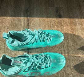 Battle cleats