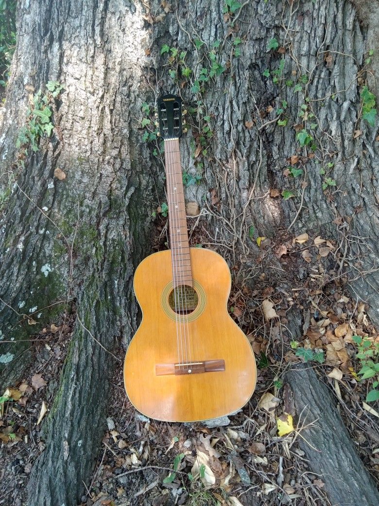 1969 Yamaha S50 Acoustic Guitar 