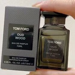 Tom Ford Oud Wood Eau de Parfum 7.5 ml/0.25oz