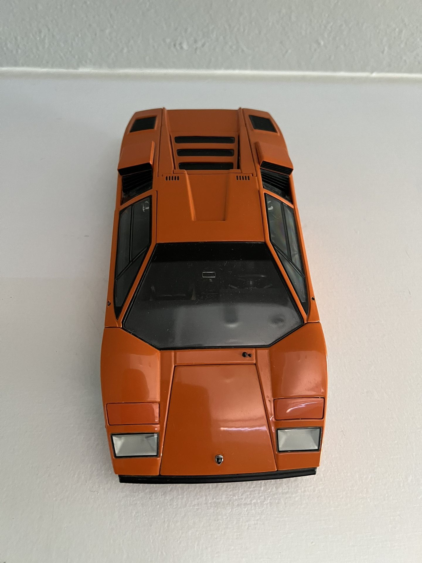 1/18 KYOSHO Lamborghini Countach Lp400 Orange
