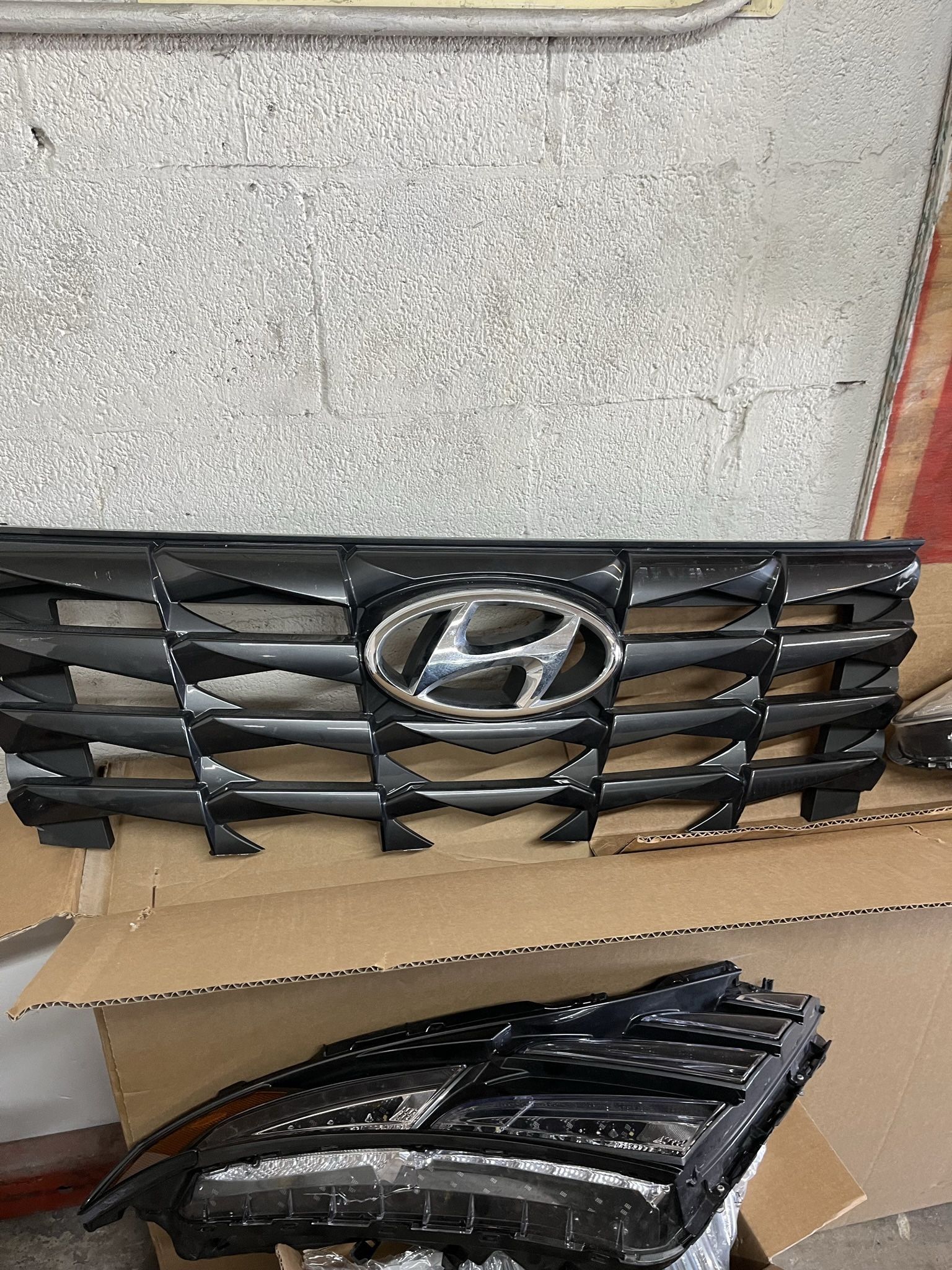 22/Hyndai Tucson SEL Body Parts 