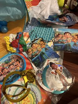 Luca Party Supplies 