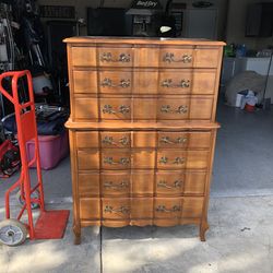 Cherry chest of drawer