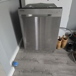 Dishwasher 