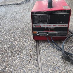 Lincoln Electric AC -225c ARC Welder
