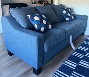 Modern Blue 3-Seater Sofa with Decorative Pillows - Excellent Condition