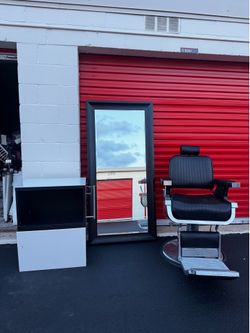 Barber chair and station