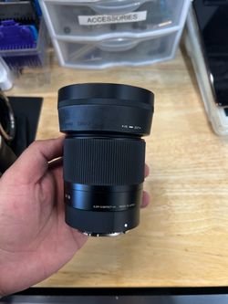 Sony Sigma 16mm f/1.4 DC DN Camera Lens