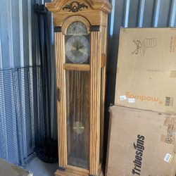 Piper Brand. Grandfather clock.
