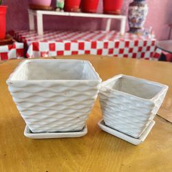 A Set Of 2 Ceramic Pot