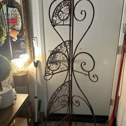 Shelf Traditional Coner