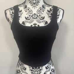 Joe & Elle Women’s Crop Top Size M Black Sleeveless