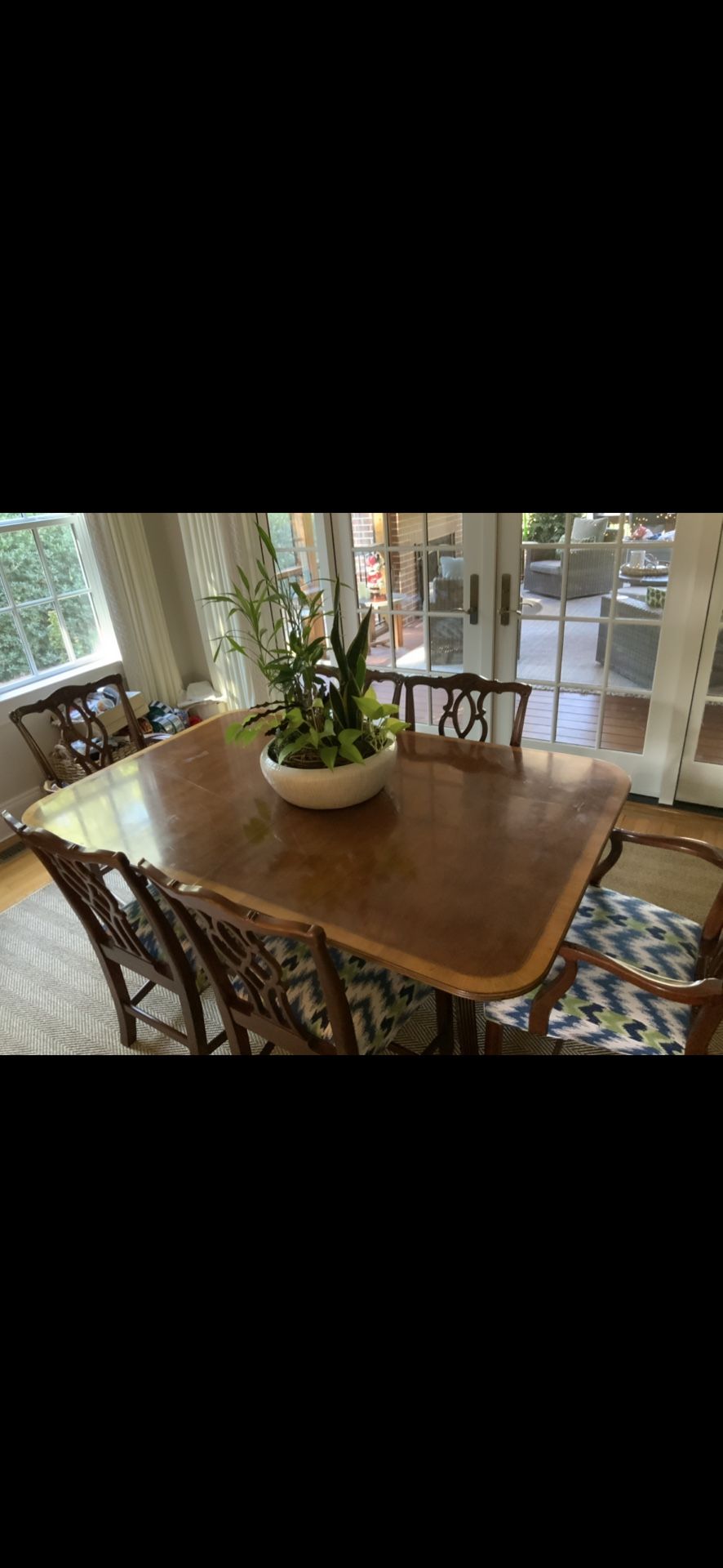 Dining Room Table With Leaves (NO Chairs)