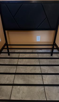 Kids twin size bed !!!No Mattress Included!!!