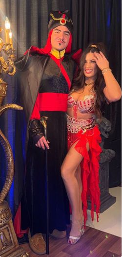 Couples Halloween Costumes - Aladdin