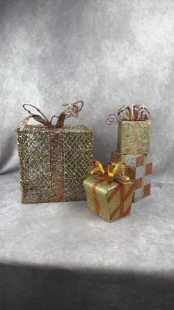 Metal Christmas Present Decorations Set of 3 Glitter Gift Boxes Holiday Decor