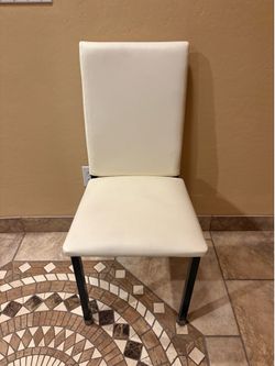 Modern White Faux Leather Dining Chair – Like New