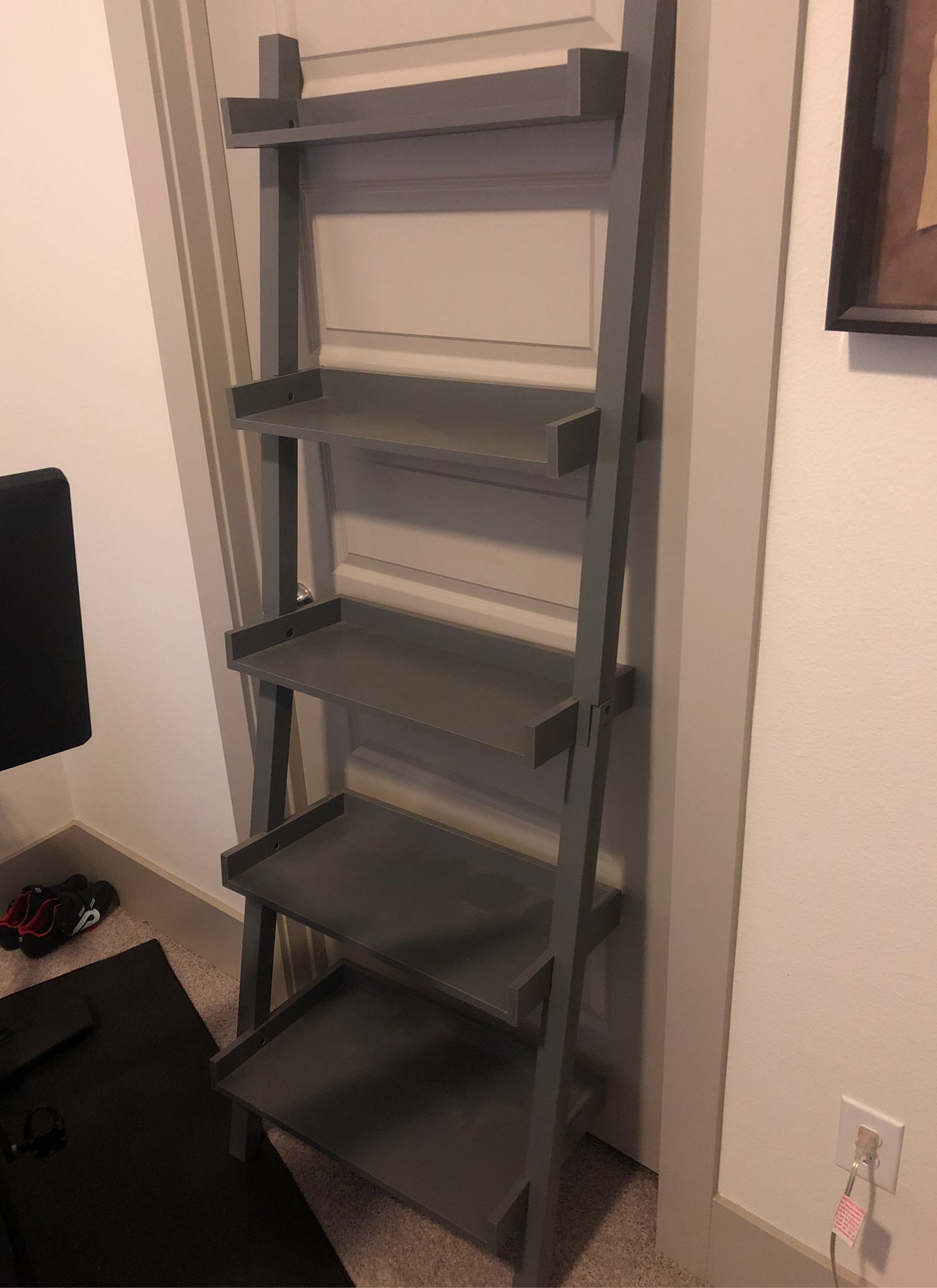 2 Lean to shelves, grey