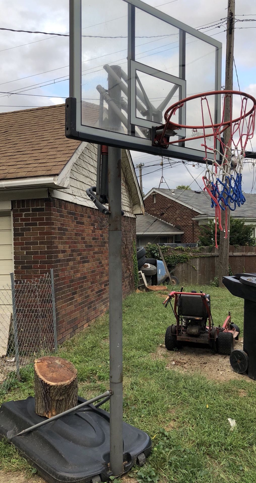 Basketball hoop