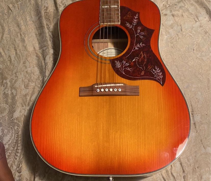 Epiphone Hummingbird Acoustic/Electric Guitar - Aged Cherry Sunburst Gloss