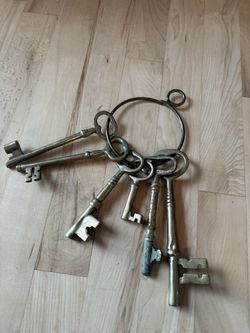 Antique Solid Brass Skeleton Keys 