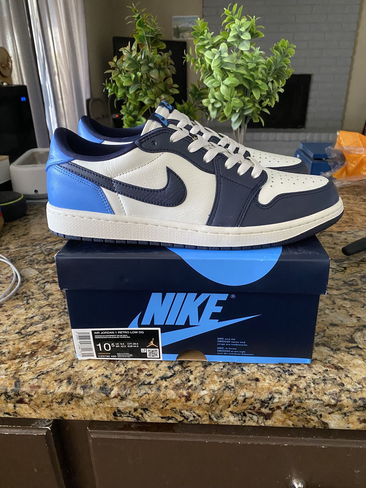 Air Jordan Retro Low $90 FIRM