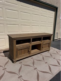 Farmhouse tv stand