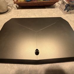 Alienware (Parts Only) (DOES NOT WORK)