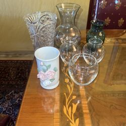 Vases Glas Each $5 $3