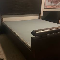 Queen Size Bed Set With Box spring 