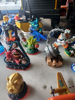 Skylander figures