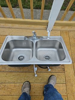 33 x 19 double sink and faucet