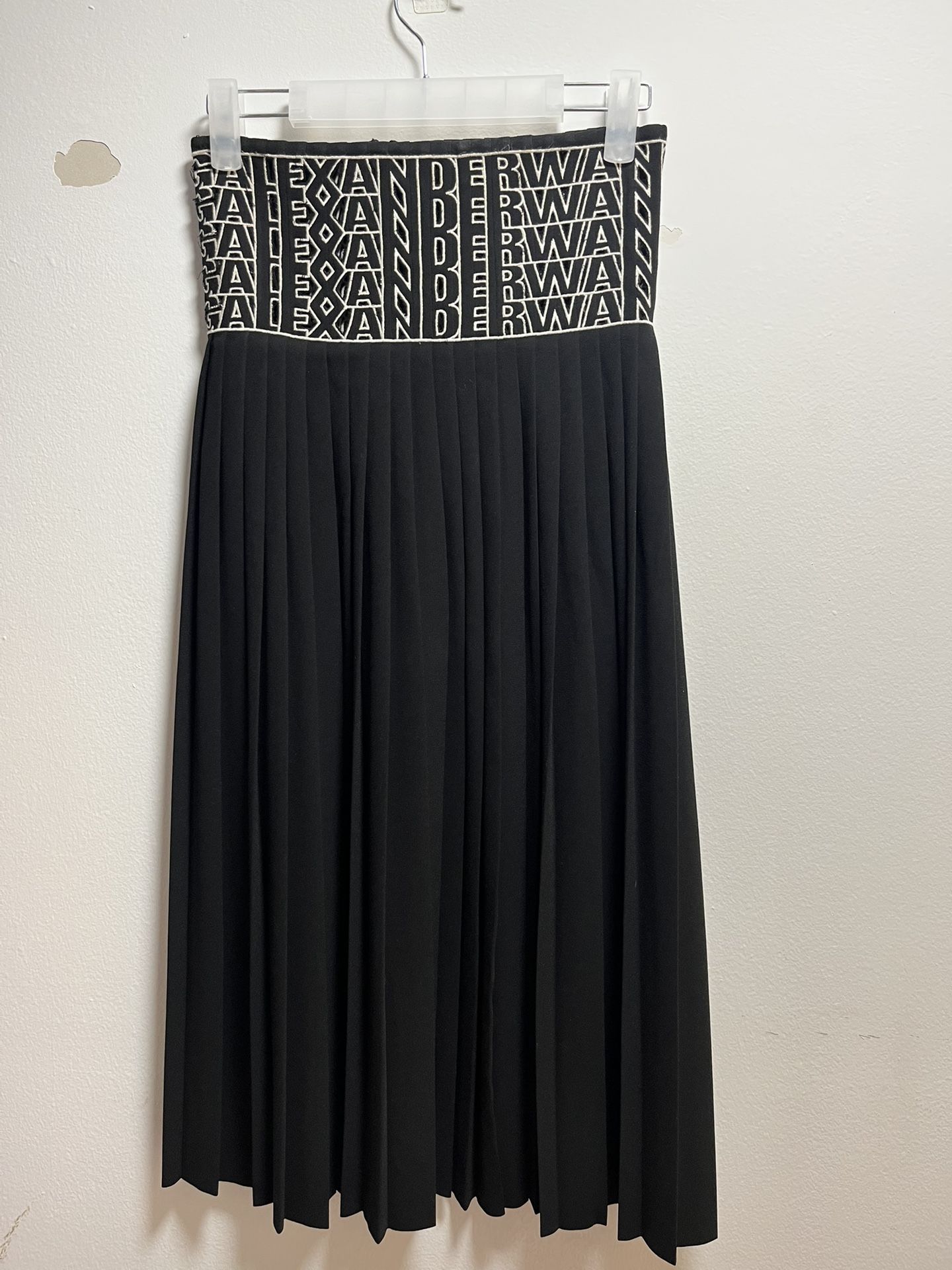 Alexander Wang Logo Embroidered Pleated Skirt,All Products : American Fashion Style Bags On Sale