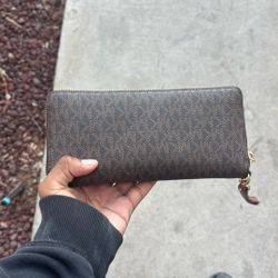 Michael Kors Hand Bag