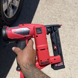 M18 FUEL 18-Volt Lithium-Ion Brushless Cordless 18-Gauge 1/4 in. Narrow Crown Stapler (Tool-Only)