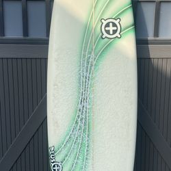 PLUS ONE Composite 7ft Tri fin surfboard 