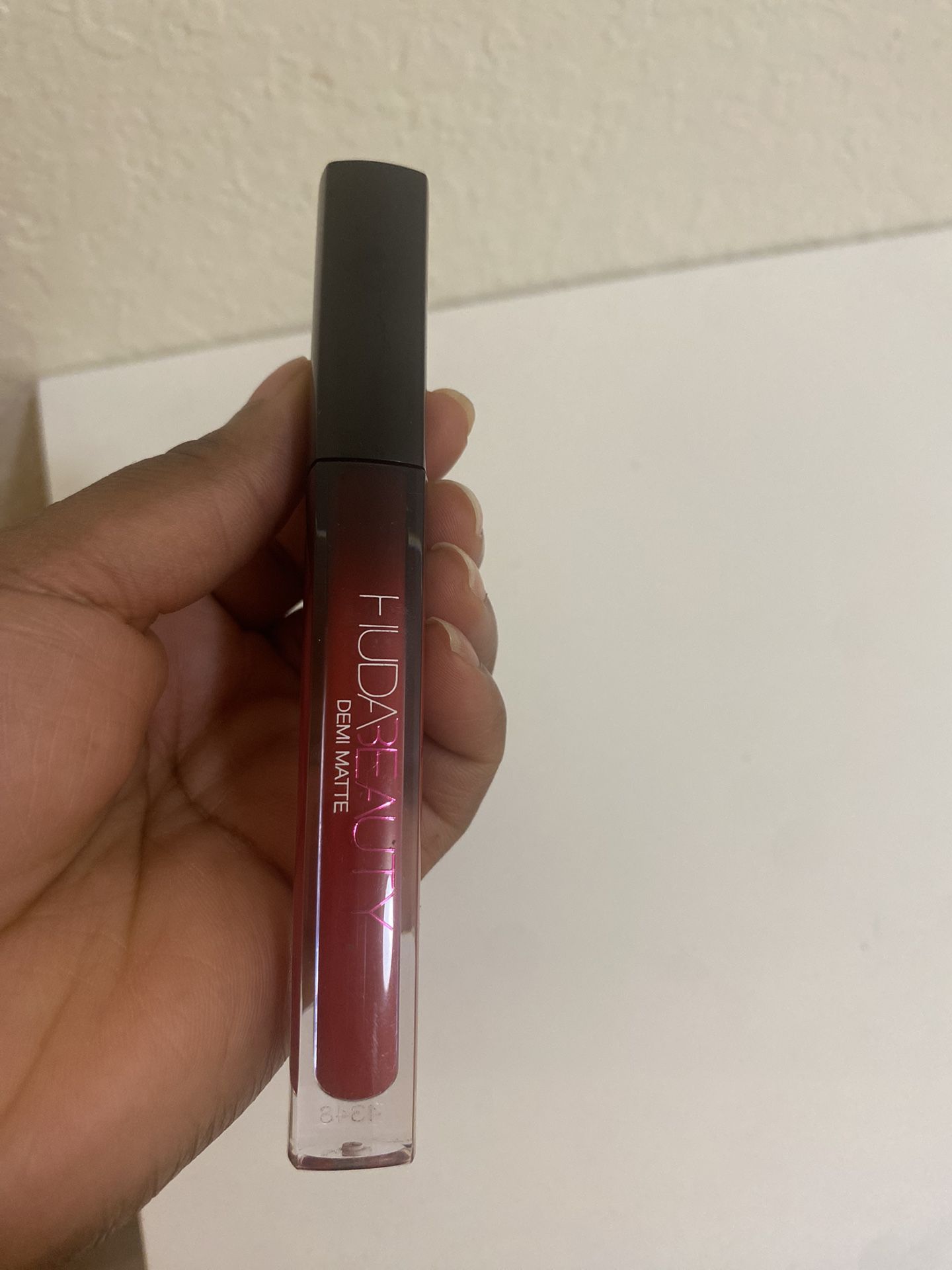 Huda Beauty Lipstick 