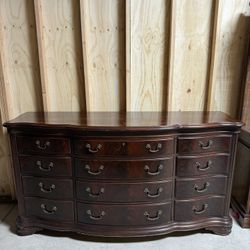 Thomasville Dresser