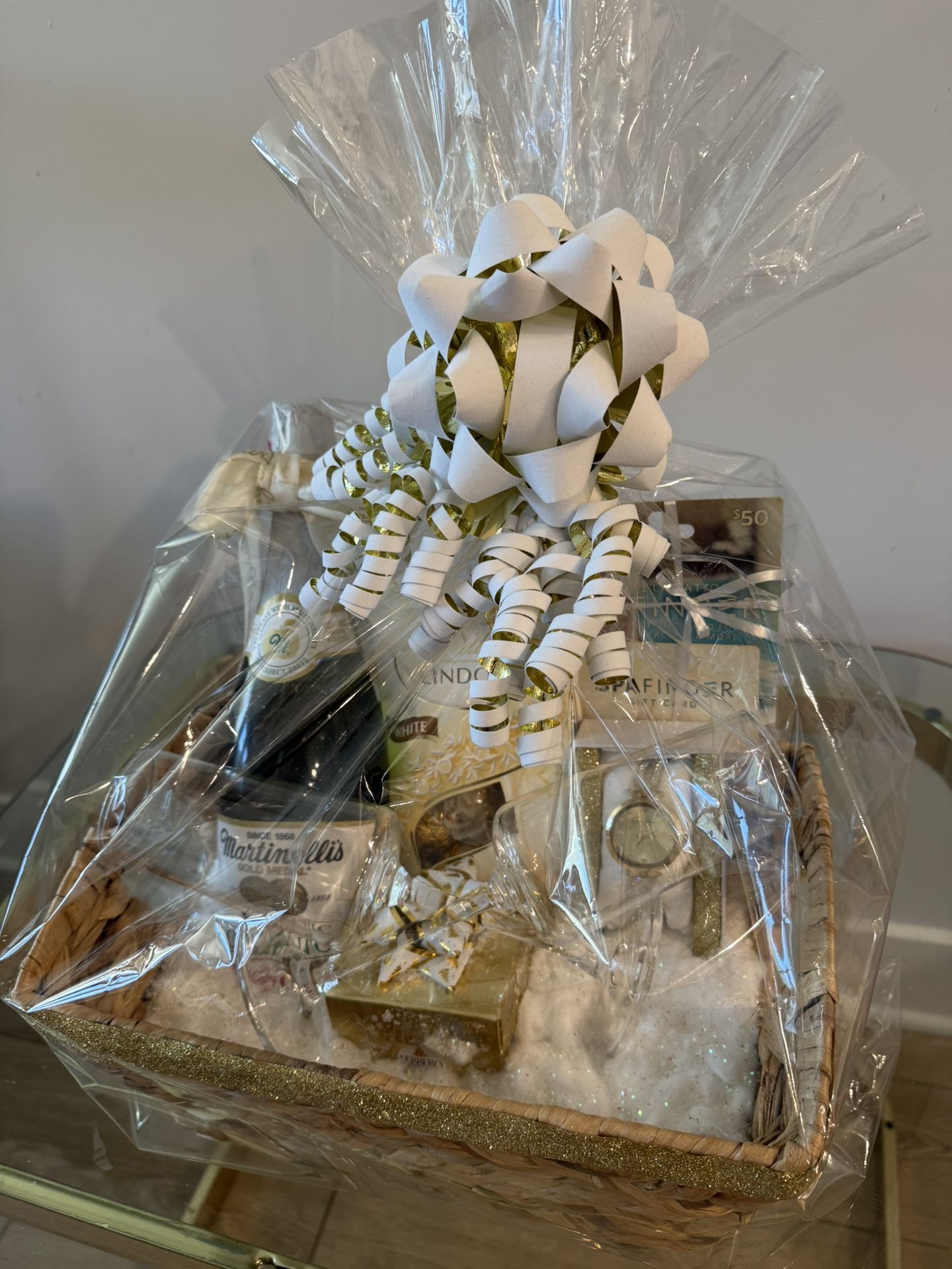 Luxurious Gold Winter Gift Basket