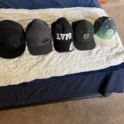 Lot of 5 Snapback & Fitted Caps