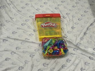 Hasbro Play-Doh Carry-All Storage Case with 11 Cans & 30+ Tools Mega Set