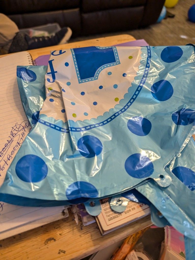 TWO NUMBER ONE BALLOONS AND 7/8 UNICORN BAGS NON SMOKING HOME