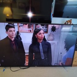 VIZIO 65" 4K SMART TV WITH SMARTCAST & HDR+