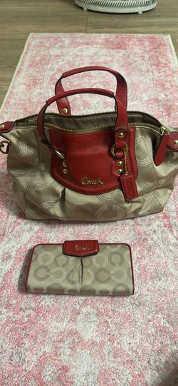 Coach purse and wallet