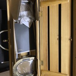 Eddie Bauer horseshoe