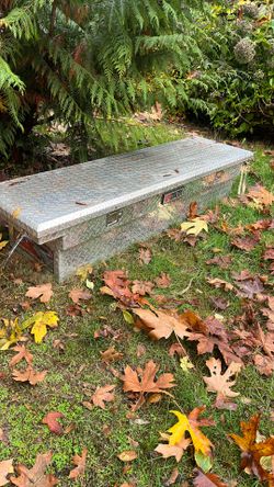 tractor supply co low profile crossover truck box full size