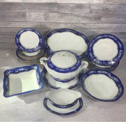 Vintage Zsolnay Hungary Porcelain Dinner Set 23 Pieses